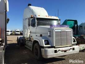 1998 Freightliner FL112 - picture0' - Click to enlarge