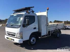 2010 Mitsubishi Canter - picture2' - Click to enlarge