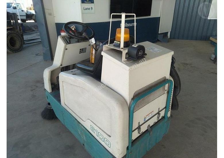 Used Tennant 6100 Ride On Sweeper In Listed On Machines4u