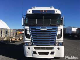 2012 Freightliner Argosy - picture1' - Click to enlarge