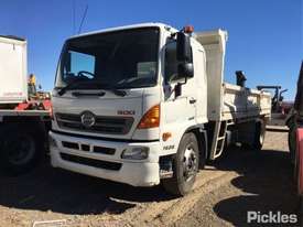 2017 Hino 500 FG8J - picture1' - Click to enlarge