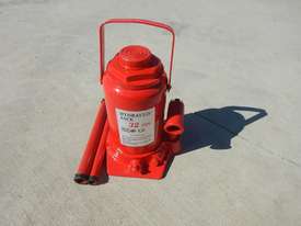 Power Tec 32 TON Hydraulic Jack - picture0' - Click to enlarge
