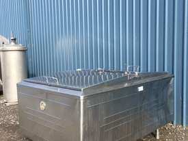 1,650ltr Jacketed Stainless Steel Tank, Milk Vat - picture0' - Click to enlarge