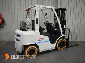 Nissan Unicarriers 2.5 Tonne Forklift LPG 4750mm Lift 2015 Series Markless Tyres - picture1' - Click to enlarge