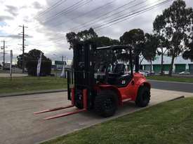 Brand new Hangcha 2.5 Ton 4-Wheel Rough Terrain Forklift - picture0' - Click to enlarge