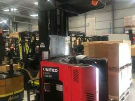 Used 1363kg Raymond Reach Truck - picture0' - Click to enlarge