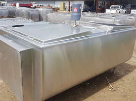 STAINLESS STEEL TANK, MILK VAT 2050 LT - picture0' - Click to enlarge