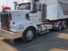 Kenworth T401 Primemover Truck - picture1' - Click to enlarge