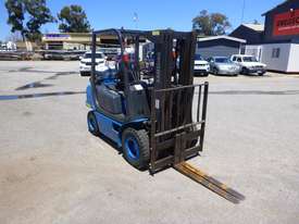 1998 Samsung SF25L 2.5 Tonne LPG Container Forklift (GA1168) - picture1' - Click to enlarge