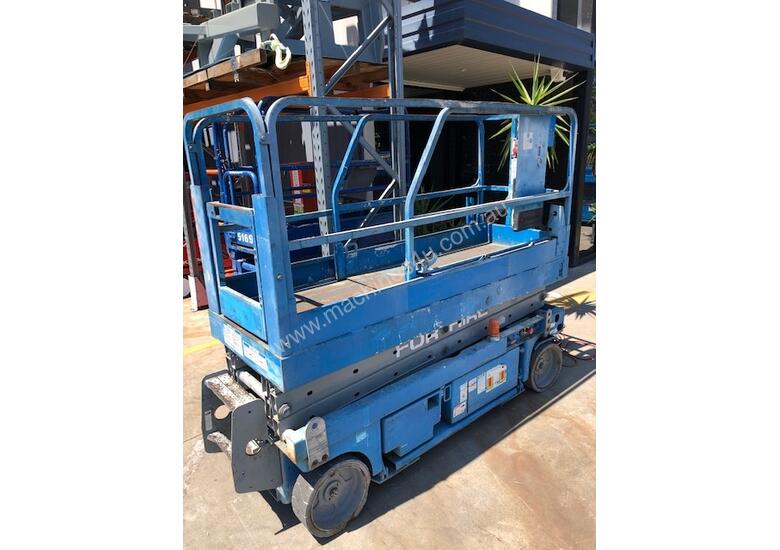 caption 20ft Scissor Lift Electric Genie