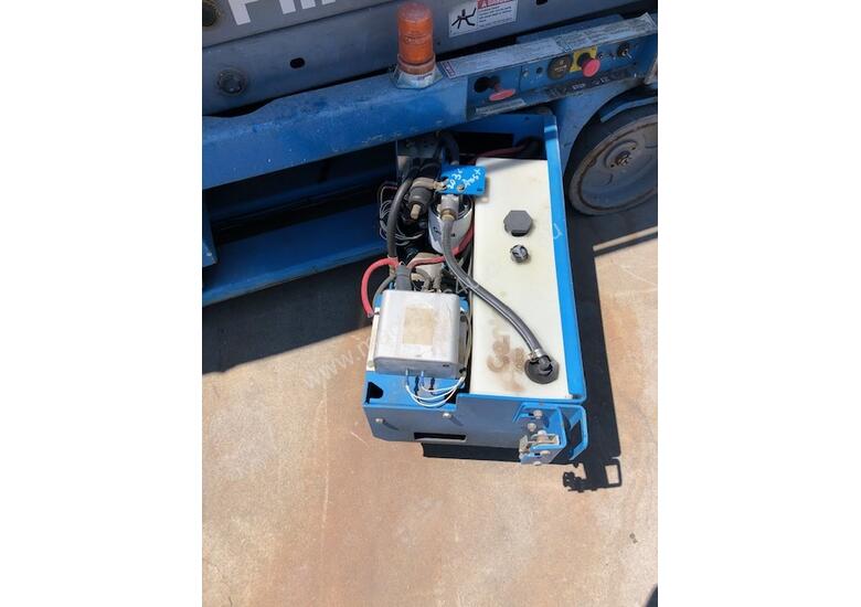 caption 20ft Scissor Lift Electric Genie