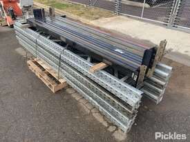 Used stacer Workshop Pallet Racking Dual Cab Trucks in , - Listed on ...