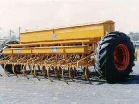 T610 Combine Series Star Seeder - picture0' - Click to enlarge