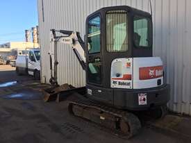Used Bobcat E32 Excavator - picture1' - Click to enlarge