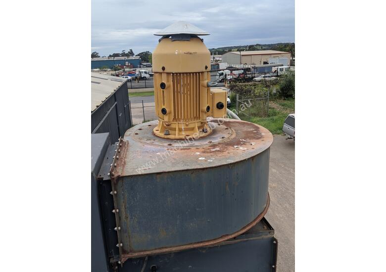 caption DUST EXTRACTION UNIT