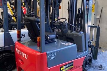 Electric battery forklifts for   container mast