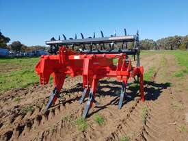 FARMTECH GB-7 SUB SOILER + DUAL ROLLER (7 TINE, 3.3M) - picture1' - Click to enlarge