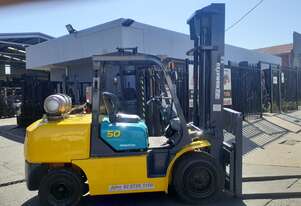ACTIVE FORKLIFTS - forklift for sale-2007 komatsu 5 ton LPG 4000mm Lift height 3 months warranty