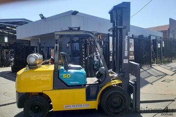 ACTIVE FORKLIFTS - forklift for sale-2007 komatsu 5 ton LPG 4000mm Lift height 3 months warranty ACTIVE FORKLIFTS - forklift for sale-2007 komatsu 5 ton LPG 4000mm Lift height 3 months warranty