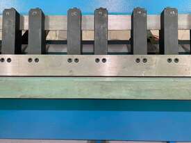Steelmaster Hydraulic Panbrake Folder - picture1' - Click to enlarge