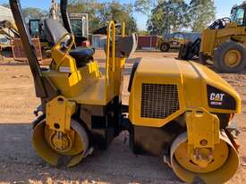 CAT CB224E 2.7T Double Smooth Drum Compactor Roller - picture2' - Click to enlarge