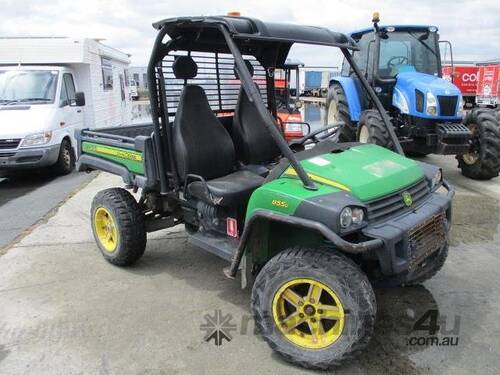 John Deere Gator