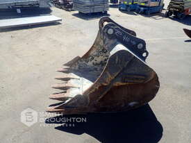 DOOSAN 1000MM EXCAVATOR BUCKET - picture0' - Click to enlarge