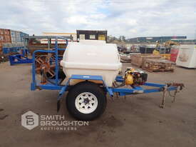 2009 SILVAN SINGLE AXLE WATER TRAILER - picture0' - Click to enlarge