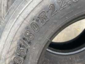 Truck Tyre 295/80 R 22.5 - picture1' - Click to enlarge