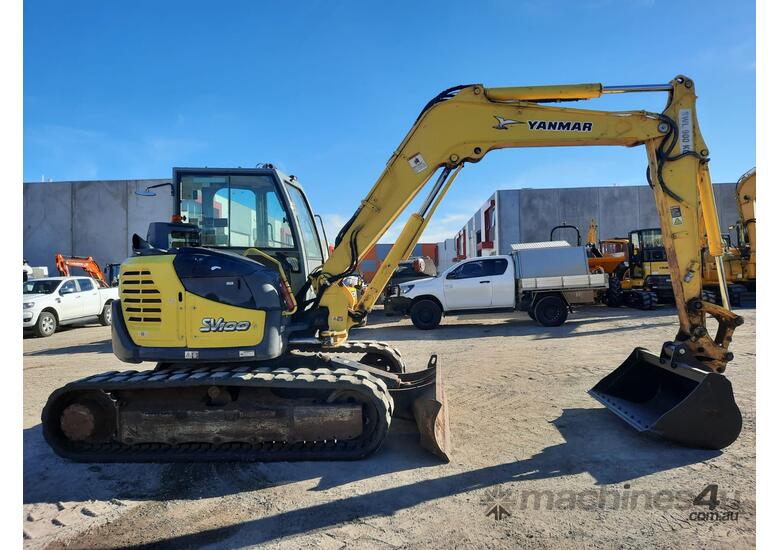 caption YANMAR SV100 10T EXCAVATOR WITH RUBBER TRACKS AND 4860 HOURS