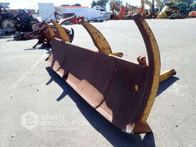 5 TONNE EXCAVATOR BLADE - picture2' - Click to enlarge