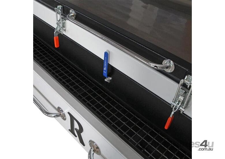 caption Thermoforming Oven + Vacuum Press ROCO Standard by Ribex