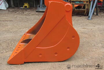 Mud Bucket   Suit 40 Tonner