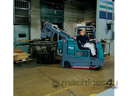 TENNANT - M20 Integrated Ride-on Scrubber-Sweeper