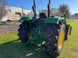 Tractor John Deere 5065E 67HP FEL - picture1' - Click to enlarge