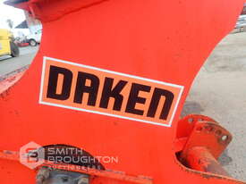 DAKEN 3 POINT LINKAGE PTO MULCHER - picture1' - Click to enlarge