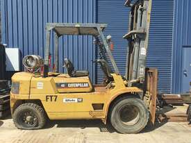 Caterpillar Forklift - picture0' - Click to enlarge