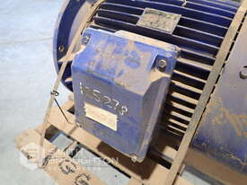 ELEKTRIM SG250M2 55KW INDUCTION MOTOR - picture2' - Click to enlarge