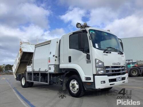 2015 Isuzu FRR600