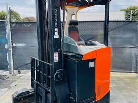 2011 BT TOYOTA RRE16 REACH TRUCK FORKLIFT 1.6T 5.4m LIFT - picture0' - Click to enlarge