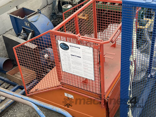 caption Bin Washer for waste bins