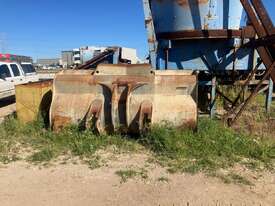  Front End Loader Bucket (to suit Volvo L150C) - picture0' - Click to enlarge