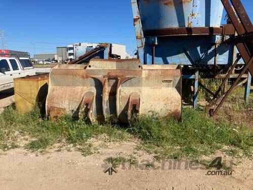  Front End Loader Bucket (to suit Volvo L150C)