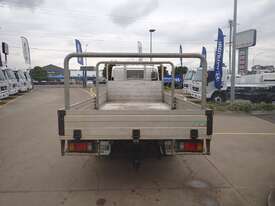 ISUZU NLR - picture2' - Click to enlarge