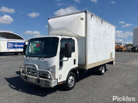 2011 Isuzu NPR 200 - picture0' - Click to enlarge