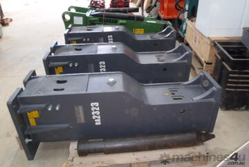 Sandvik   Hydraulic Hammer / Breaker 20-30 Ton