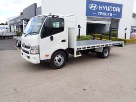 HINO DUTRO - picture0' - Click to enlarge