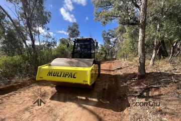   2025 MULTIPAC 113H-2 Smooth Drum Roller