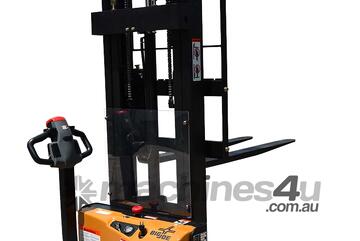 Big Joe Walkie Straddle stacker