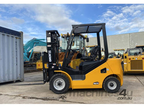 FD25T-JBN Forklift